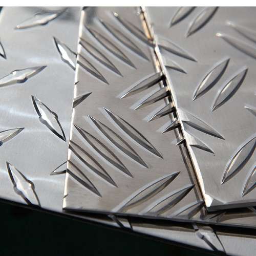 Алюминиевый рифленый лист (Квинтет) 1.5 мм Бриллиант